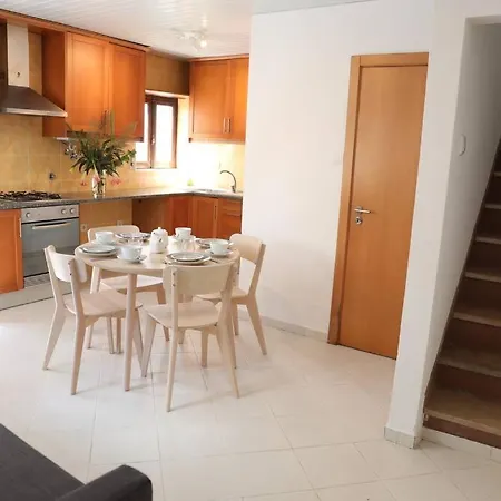 House In The Historic Area Of Feriehus Lourinhã